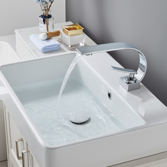 Onyx Flow Modern Faucet