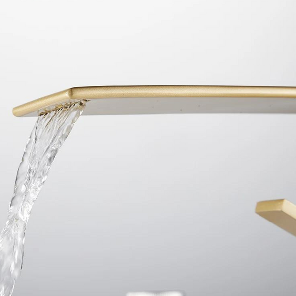 Onyx Flow Modern Faucet