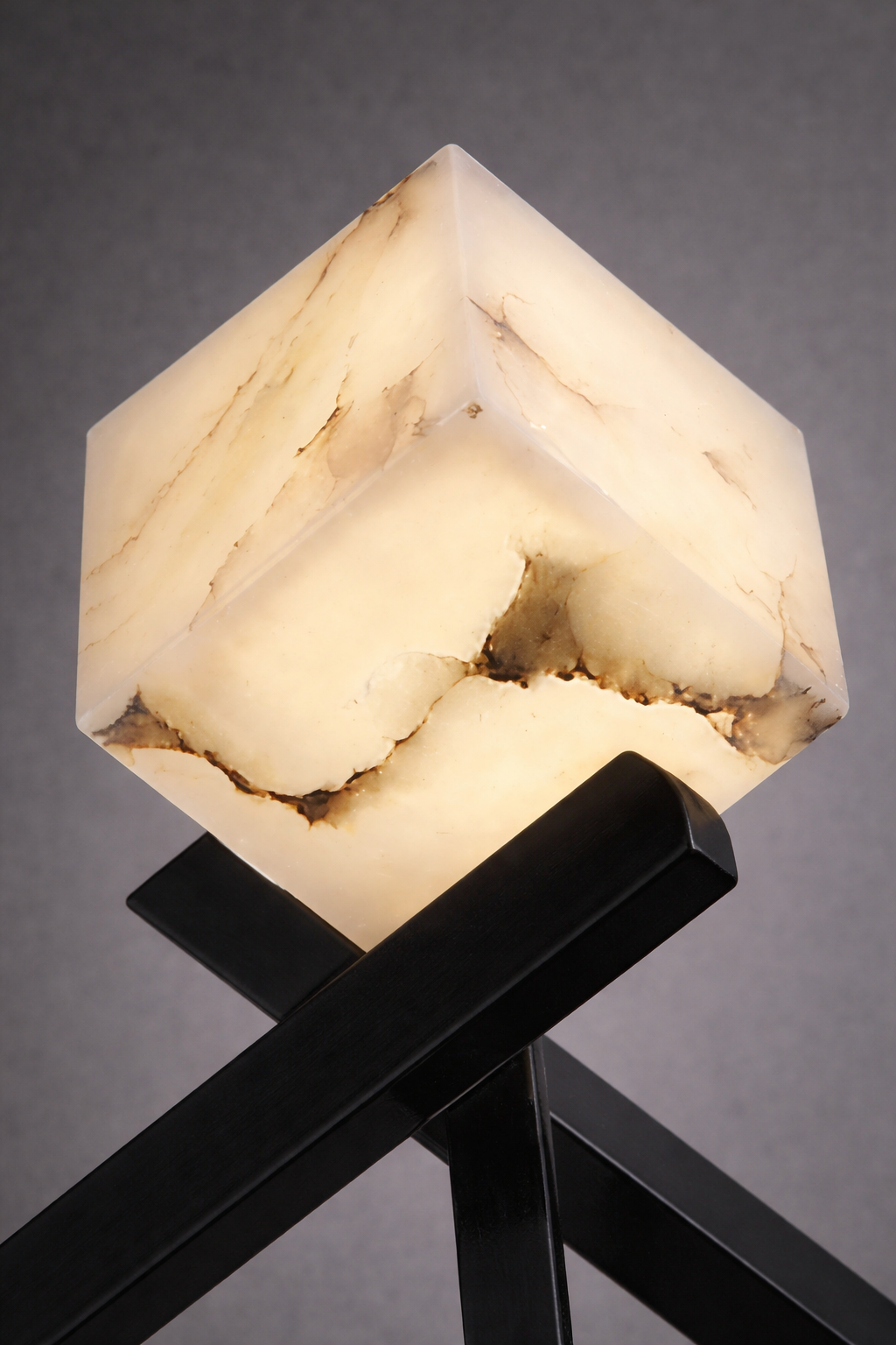 Noirvault Table Lamps