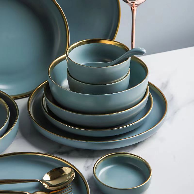 Matte Gilt Rim Dinnerware Set