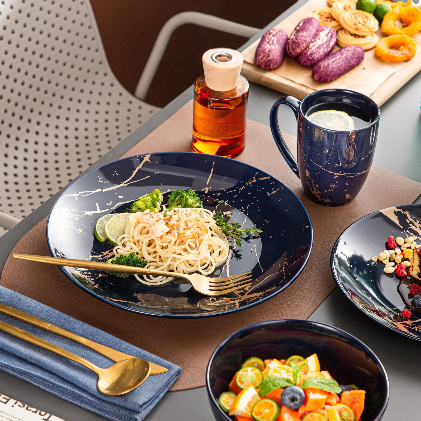 Mesopotamian Luxe Dinnerware Set
