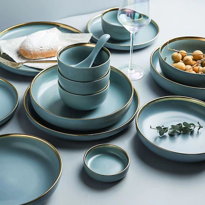 Matte Gilt Rim Dinnerware Set