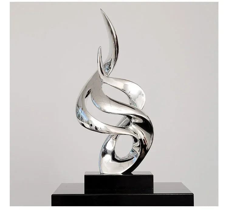 Imperio Crown Sculpture Ornament