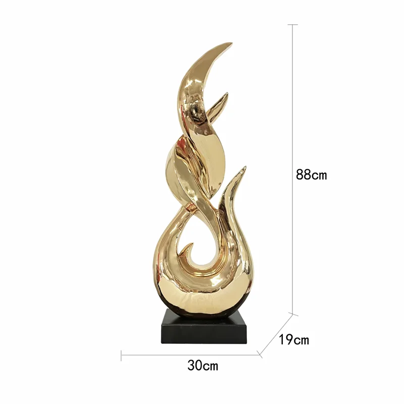 Imperio Crown Sculpture Ornament