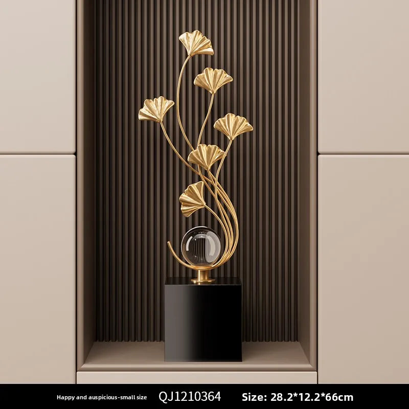 Imperio Crown Sculpture Ornament