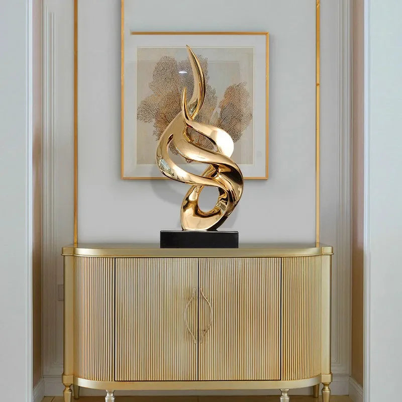 Imperio Crown Sculpture Ornament