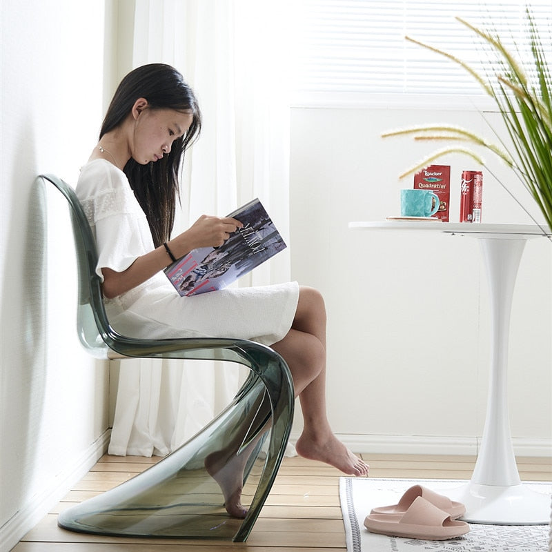 Nordic Acrylic S-shape Chair